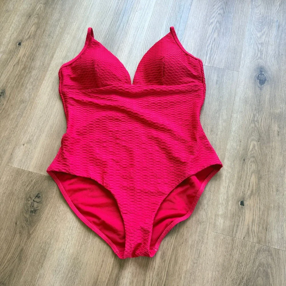 NWT Sea Level Swim Australia Red Textured One‎ Piece Swimsuit B/C Cup US 12